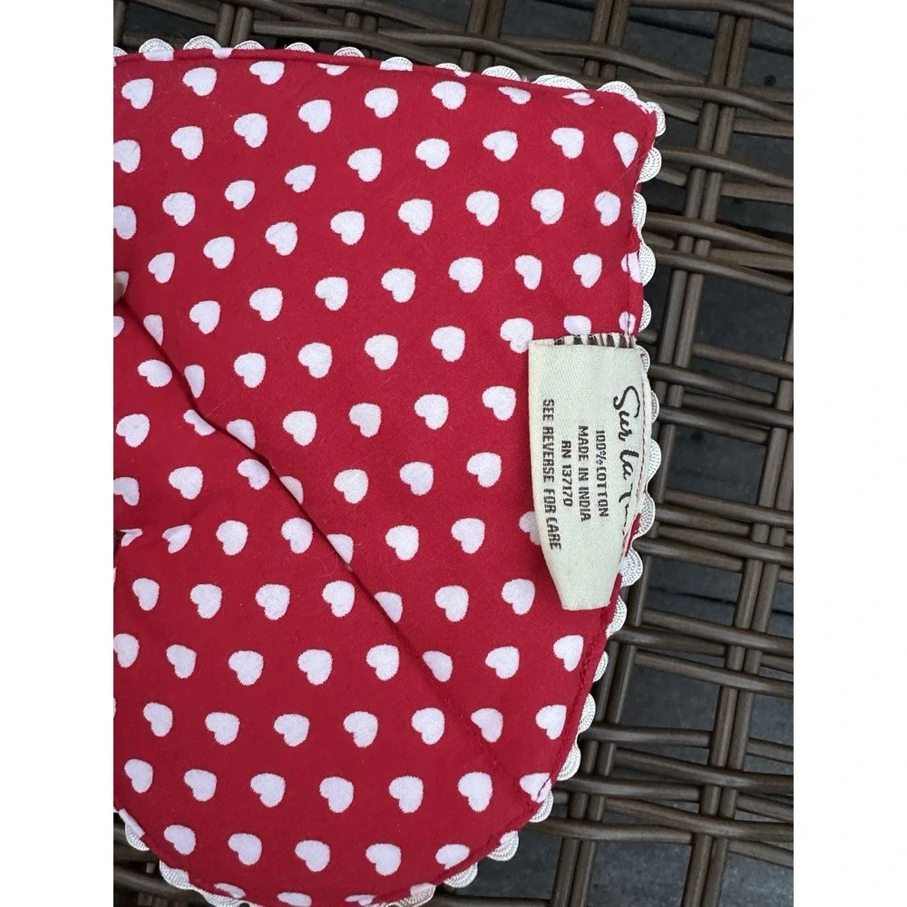 Sur la Table Valentine's Day pot holder/ wall decor